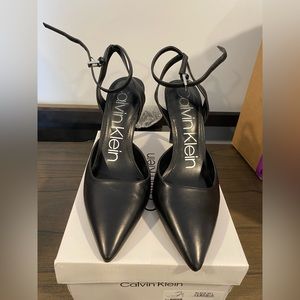 Calvin Klein pump Dona